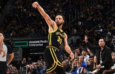 【现场】沉静内敛热烈如火 一体两面的库里金州归来